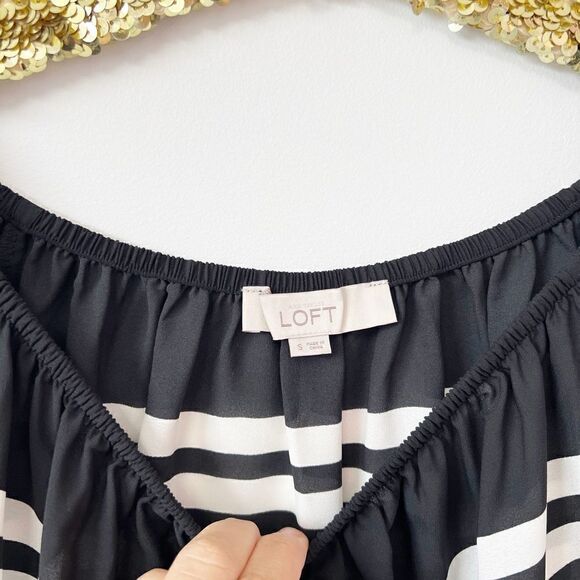 Loft Striped Blouse - Picture 4 of 5